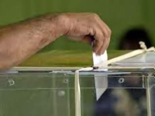 Φωτογραφία για Η τρόικα φέρνει πιο κοντά τις πρόωρες εκλογές