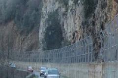 Έκλεψαν μεταλλικά προστατευτικά βράχων