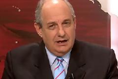 Εκπρόσωπος τύπου του Καμμέvoυ o Τέρενς Κουίκ;;;