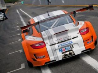Φωτογραφία για Porsche GT3R Hybrid 2.0: Σταματά 3 φορές εκεί που οι άλλοι σταματούν 5!