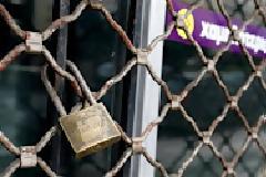 Περιμένει 60.000 νέα λουκέτα ο Ράιχενμπαχ!