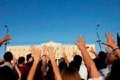 Ζητούνται κομπάρσοι για ρόλο υπουργού στις παρελάσεις
