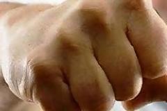 Σέρβοι έκαναν ληστεία σε κοσμηματοπωλείο,αλλά ένας έφαγε ξύλο και ο άλλος το 