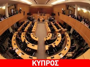 Φωτογραφία για Ανασχηματισμός στη σκιά... παραίτησης!