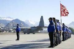 Στο Βέλγιο το C- 130 με τις σορούς των μαθητών
