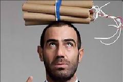 Χαμός στο Facebook του Αντώνη Κανάκη