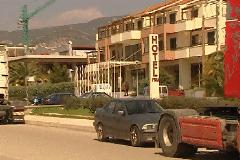 VIDEO: Πρέπει να φάνε ξύλο για να καταλάβουν!