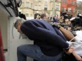 Φωτογραφία για ΔΕΙΤΕ: Γιατί επεδίωξε τη σύλληψη ο Τζώρτζ Κλούνει