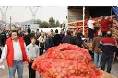 Πιάστηκαν στα χέρια για τις... πατάτες!...