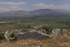 Λάμπηδες αλβανοί τιμούν το ολοκαύτωμα ενός ελληνικού χωριού, ως σπουδαίο ιστορικό γεγονός!!!