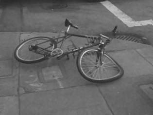 Φωτογραφία για ΣΟΚ: Σκότωσε τον ποδηλάτη και εξαφανίστηκε!