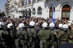 Κατεβαίνουν στην παρέλαση Αντιτρομοκρατική και ΕΥΠ