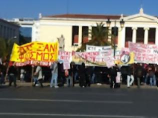 Φωτογραφία για ΑΠΟΡΘΗΤΟ ΚΑΣΤΡΟ Ο ΑΓΙΟΣ ΠΑΝΤΕΛΕΗΜΟΝΑΣ, ΠΑΡΕΜΕΙΝΕ ΕΛΛΗΝΙΚΟΣ! ΜΕ ΤΟ ΖΟΡΙ ΜΑΖΕΨΑΝ 200 ΑΤΟΜΑ ΟΙ ΑΝΤΙΡΑΤΣΙΣΤΕΣ ΣΤΗΝ...ΜΕΓΑΛΕΙΩΔΗ ΠΟΡΕΙΑ ΤΟΥΣ!