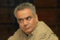 Ο Σκουρλέτης δεν ξέρει απο βία.....