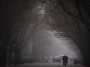 Φωτογραφία για Ομίχλη και ρύπανση σκέπασαν όλο το Πεκίνο