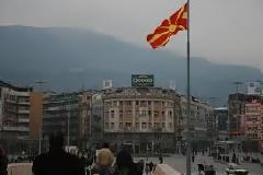Μήνυμα αναγνώστη για ταξίδι που έκανε στα Σκόπια: Μας στριμώχνουν απο παντού και εμείς κοιμώμαστε
