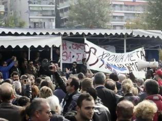 Φωτογραφία για Η αστυνομία θα ψάχνει τις τσάντες για αβγά και γιαούρτια