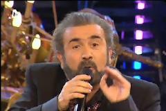 Λάκης όπως Νταλάρας;...