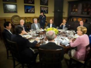 Φωτογραφία για Σφοδρή επίθεση Ομπάμα και Κάμερον προς Μέρκελ. Απομονωμένη η Γερμανία στο τραπέζι των G8.