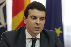 Ν. Πόποσκι: 