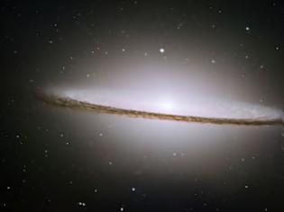 Φωτογραφία για Το «δαχτυλίδι του Αϊνστάιν» αποκαλύπτει γαλαξία νάνο σκοτεινής ύλης