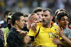 Φινάλε για Δέλλα