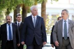 Οι συναντήσεις του Πικραμένου με τους πολιτικούς αρχηγούς