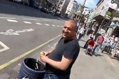 Η ανθρωπιά του συγκίνησε το διαδίκτυο