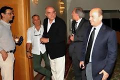 Προσπάθειες να «ξεμπλοκάρουν» το δάνειο