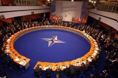 ΝΑΤΟ: Επαναβεβαίωση της απόφασης του Βουκουρεστίου για την ΠΓΔΜ Για να γίνει μέλος της Συμμαχίας, θα πρέπει πρώτα να λυθεί το θέμα της ονομασίας