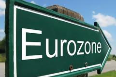Η ανάπτυξη είναι in, η λιτότητα είναι out