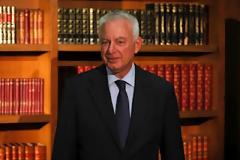 ΜΕΙΩΣΗ ΤΟΥ ΕΚΛΟΓΙΚΟΥ ΚΟΣΤΟΥΣ ΖΗΤΗΣΕ ΑΠΟ ΤΑ ΚΟΜΜΑΤΑ Ο ΠΡΩΘΥΠΟΥΡΓΟΣ