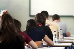 Η κρίση πλήττει δραματικά μαθητές και γονείς