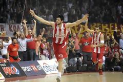 “Ερυθρόλευκος” ο πρώτος τελικός