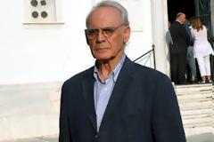 Άκης: Στείλε δυο-τρεις κατοστάρες τώρα