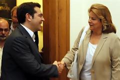 Από την παρ' ολίγον διάλυση, στο γάμο με το ΣΥΡΙΖΑ!