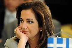 Οι περιπέτειες της Ντόρας Μπακογιάννη - Κομανέτσι [video]