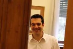 Σε δημοψήφισμα θα καταφύγει ο ΣΥΡΙΖΑ αν δεν καταφέρει να επαναδιαπραγματευθεί το Μνημόνιο