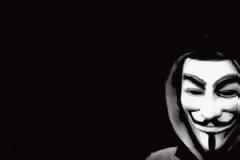 Anonymous: Χτύπησαν τη Χρυσή Αυγή