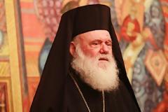 Αρχιεπίσκοπος: «Αγαπάμε πιο πολύ τους Ρώσους πως να το κάνουμε»