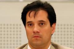 Γεωργιάδης: Θλίβομαι με την εικόνα του Καρατζαφέρη!..Κλαίγεται σαν την κακιά πεθερά...