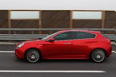 Δυναμική, επιτυχημένη και προσιτή: H Alfa Romeo Giulietta τώρα από €16.540