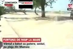 Η επική γκάφα του καμεραμάν που δείχνει πως τα ρεπορτάζ είναι στημένα! [Video]