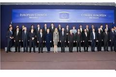 ''ΘΕΛΟΥΜΕ Η ΕΛΛΑΔΑ ΝΑ ΠΑΡΑΜΕΙΝΕΙ ΣΤΗΝ ΕΥΡΩΖΩΝΗ''