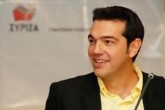 Οσο χτυπάνε τον Τσίπρα, τόσο αυξάνει τη διαφορά από τον Σαμαρά!