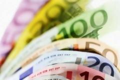 Ειδοποιητήρια από την Εφορία και απειλές κατασχέσεων ακόμη και για χρέη 300 ευρώ!