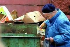Αγανακτισμένος αναγνώστης αναφέρεται στους απελπισμένους ανθρώπους και στην γυναίκα του Τσοχατζόπουλου
