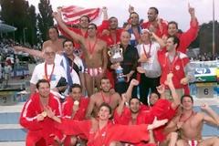 ΣΑΝ ΣΗΜΕΡΑ...ΚΟΚΚΙΝΗΣΕ ΤΟΝ ΔΟΥΝΑΒΗ, ΠΡΩΤΑΘΛΗΤΗΣ ΕΥΡΩΠΗΣ ΣΤΟ ΠΟΛΟ Ο ΘΡΥΛΟΣ! *ΒΙΝΤΕΟ*