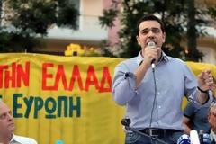 Tσίπρας: «Συγγνώμη που δεν καθόμαστε προσοχή όπως οι άλλοι»