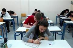 Βατός Καβάφης στα Νεοελληνικά, πολύ δύσκολη η Φυσική